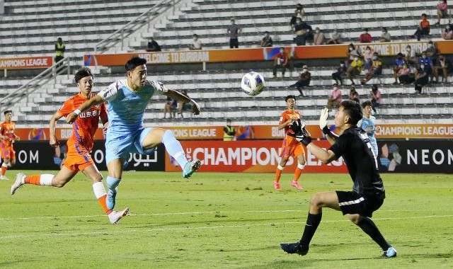 体育视频直播-泰山再战浦和从忘记0比7开始 主帅内部会强调专注