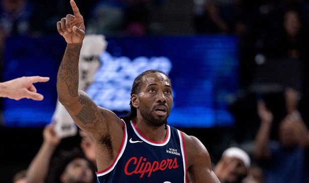 app下载-6胜21负到33胜32负！快船胜率重回50%成NBA历史首队|明尼苏达森林狼队|洛杉矶快船队|球队|赛季|连胜_新浪体育_新浪新闻