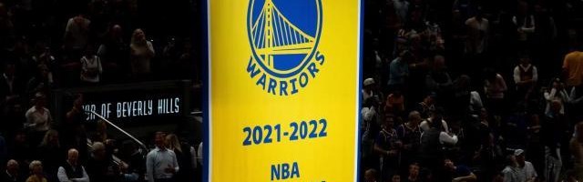 app下载-【现场】四个月的“沧海桑田”冠军勇士，定格金灿瞬间