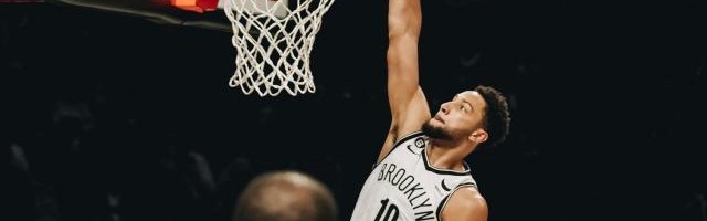 开云体育-有妙传也有尴尬出手 西蒙斯复出不紧张、很兴奋！