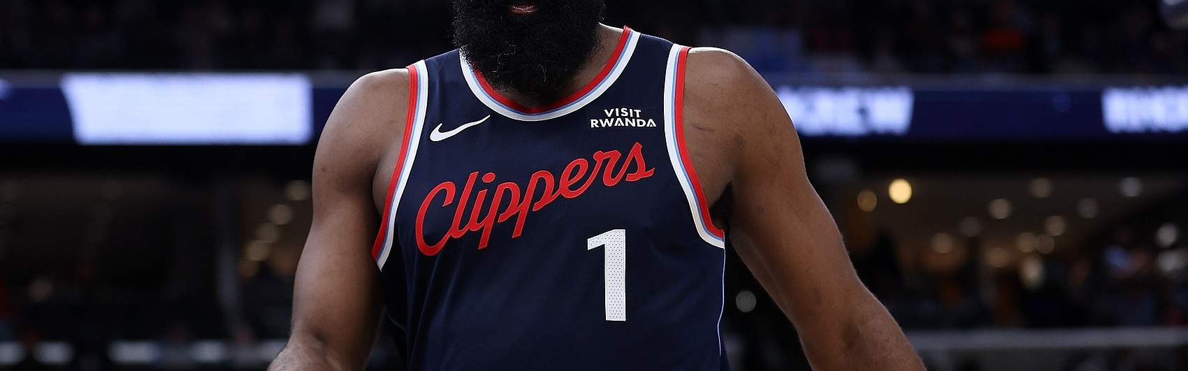 体育视频直播-找回外线手感！哈登连续三分命中 率队扩大优势打停黄蜂