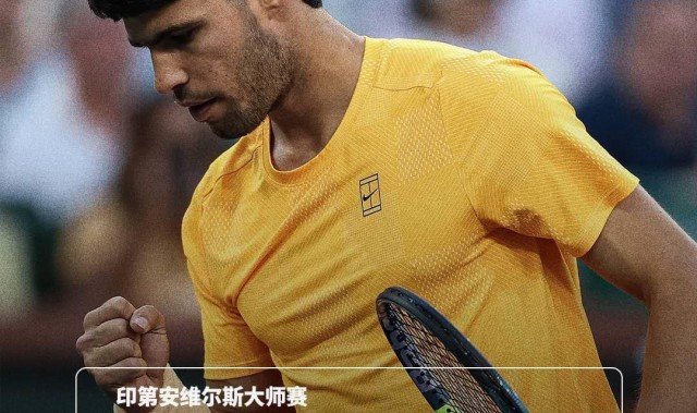 kaiyun 官网-阿卡抱怨每轮都像跟费德勒对决一样难打，丝袜赞穆霍娃女版费天王