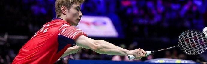 世锦赛男单半决赛：石宇奇13-21赖浩俊，大比分0-1落后