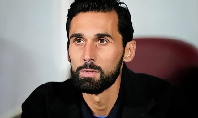 网页版登录入口-姆巴佩想要金球奖，年轻的阿韦洛亚会是他的“帮手”么