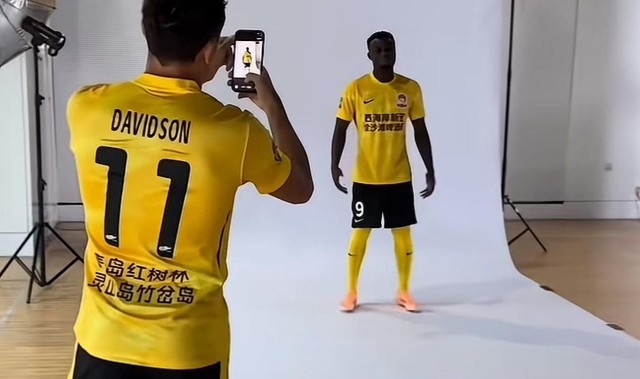 开云体育-记者：青岛西海岸新赛季球衣广告位增加灵山岛、竹岔岛等元素