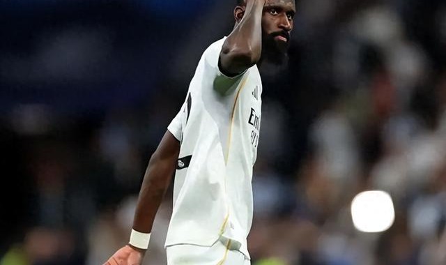 app下载-1年3次受伤！皇马33岁悍将重返巅峰：防死哈兰德 再当核心|吕迪格|曼城|欧冠|埃尔林-哈兰德|皇家马德里_新浪体育_新浪新闻