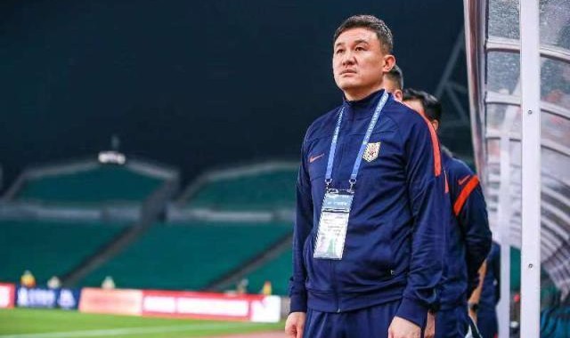 体育视频直播-KO重庆队莱昂纳多为何先下后上 泰山喜登首日头名