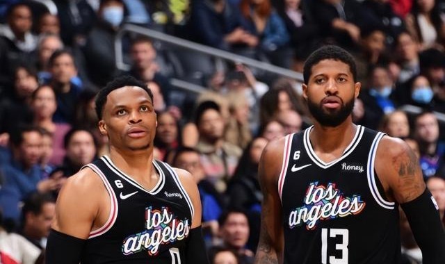 体育视频直播-韦少双刃剑属性凸显 快艇需提防反噬